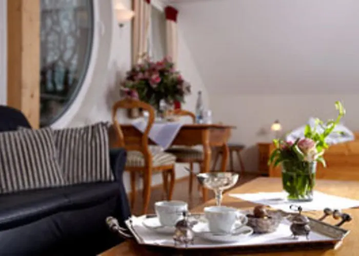 ゲストハウス Restaurant Cafe Rapp